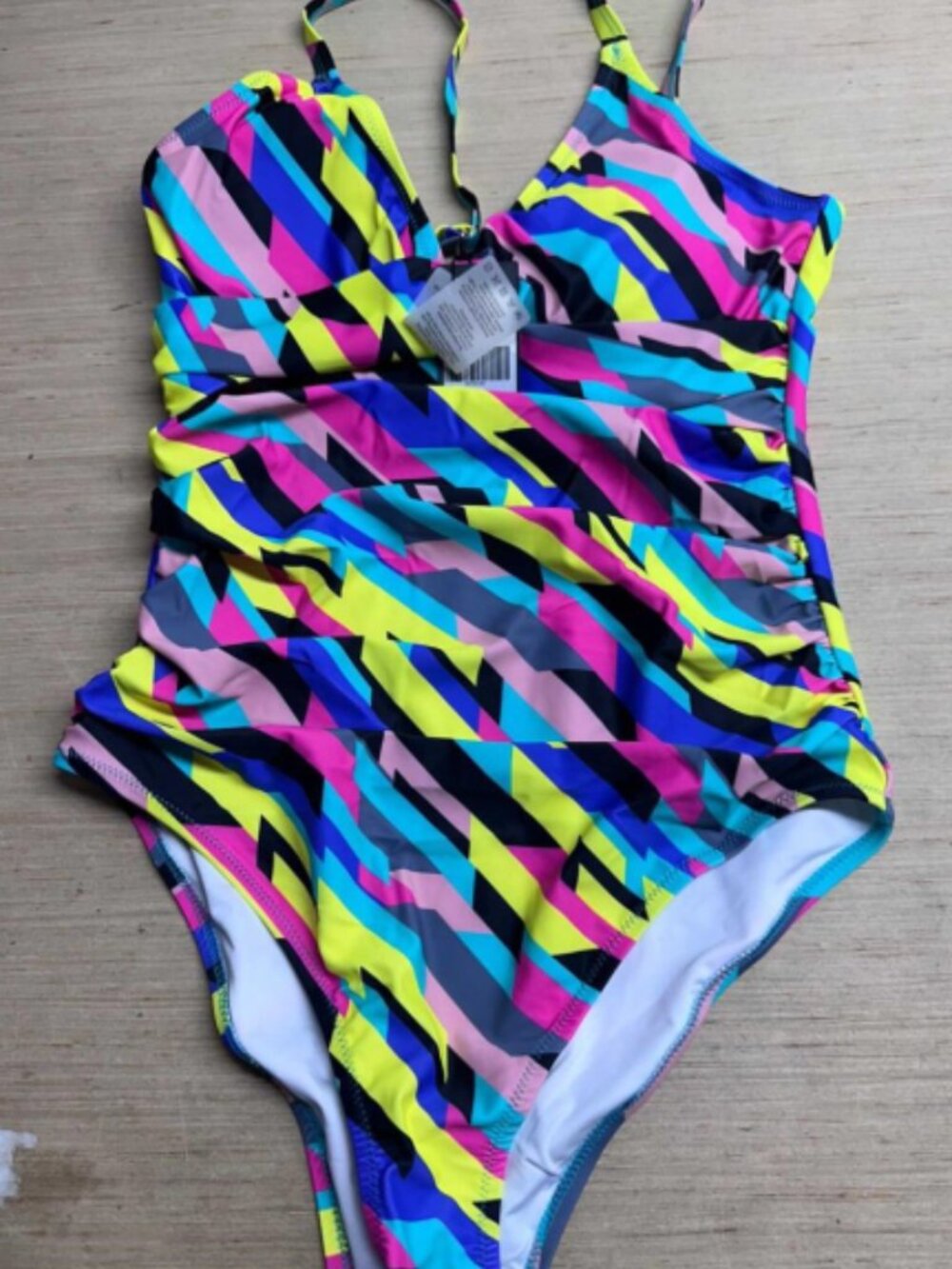NEW / NWT RELLECIGA Women's V Neckline Ruched 1-Piece Swimsuit